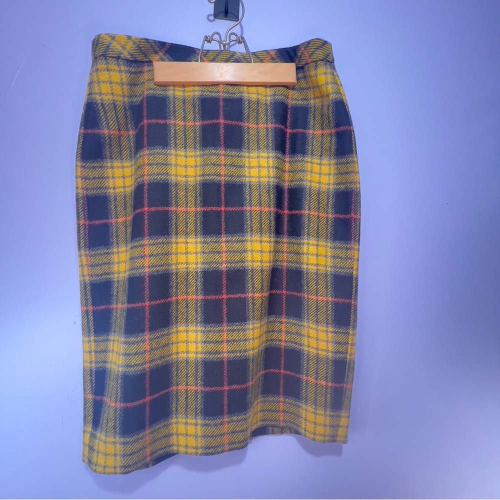 Moon Pure Collection 100% Wool Black and Yellow Plaid Pencil Skirt - 6
